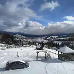 у пані марії Bed & Breakfast